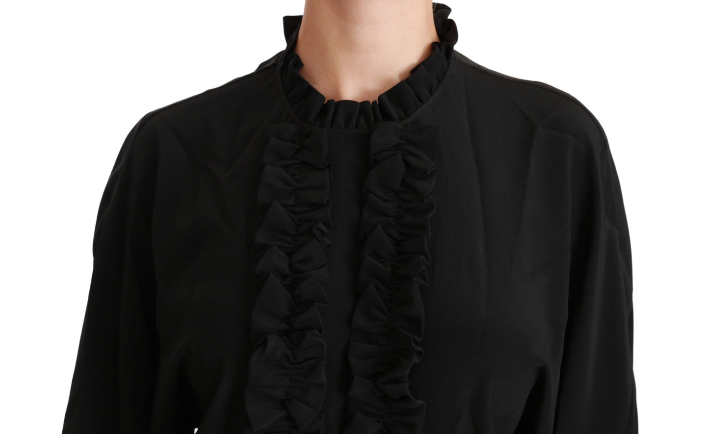 Elegante zwarte zijden blouse met korte mouwen