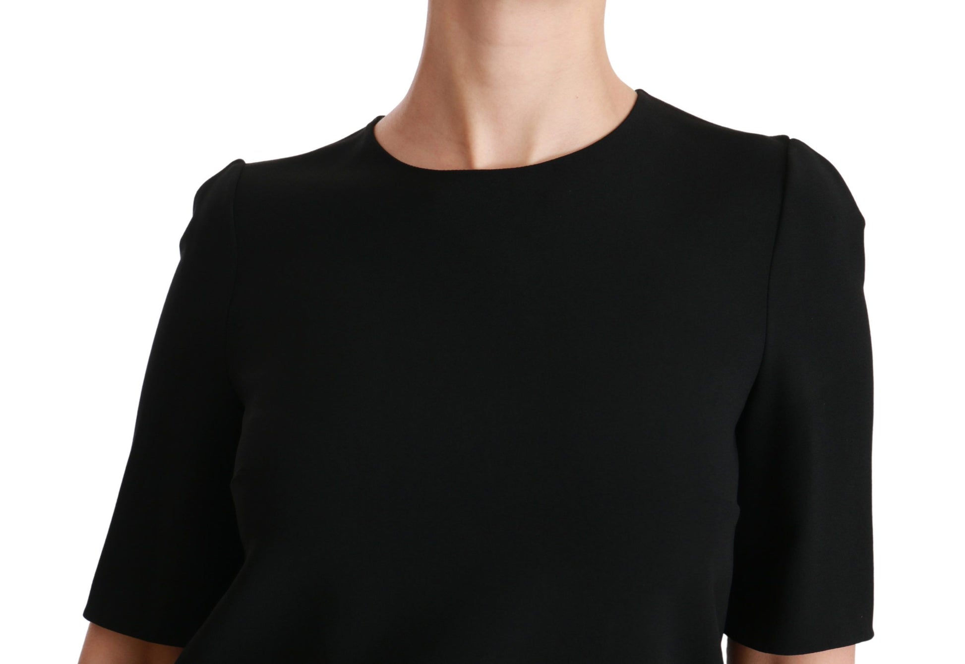 Blusa elástica negra elegante