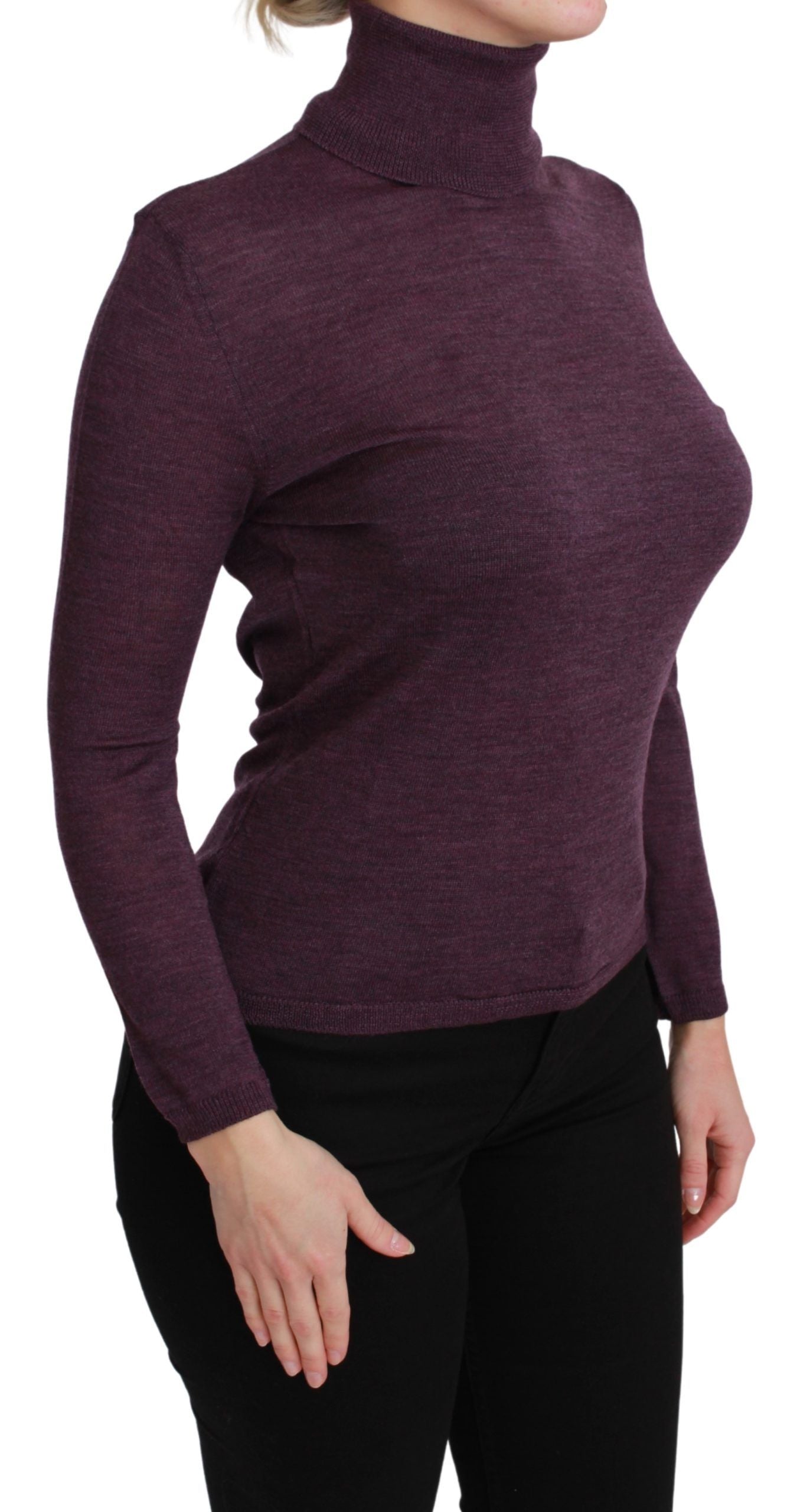 Elegant Turtleneck Wool Sweater in Purple