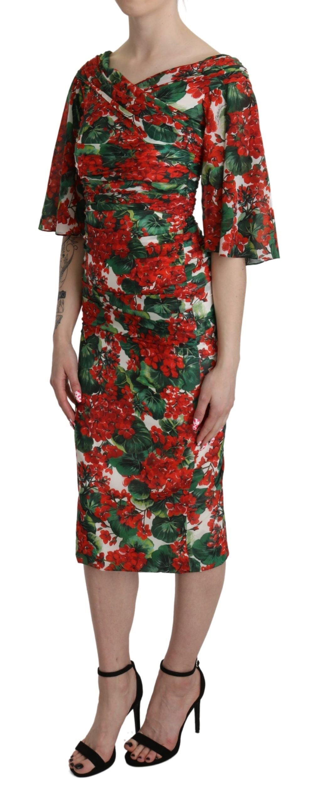 Encantador vestido tubo midi floral