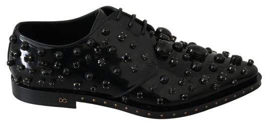 Zapatos de vestir elegantes de cuero con cristales negros