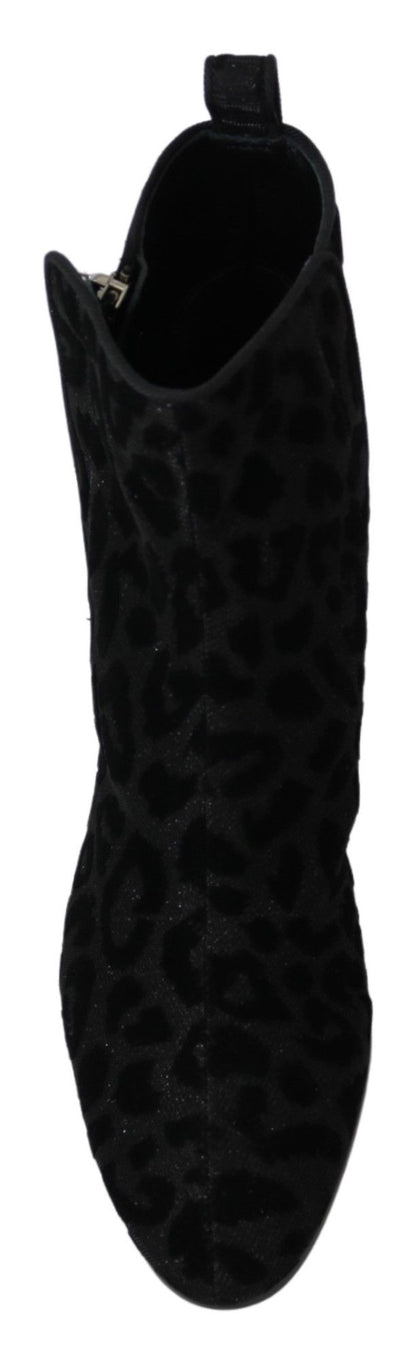 Elegantes botas cortas con estampado de leopardo negro