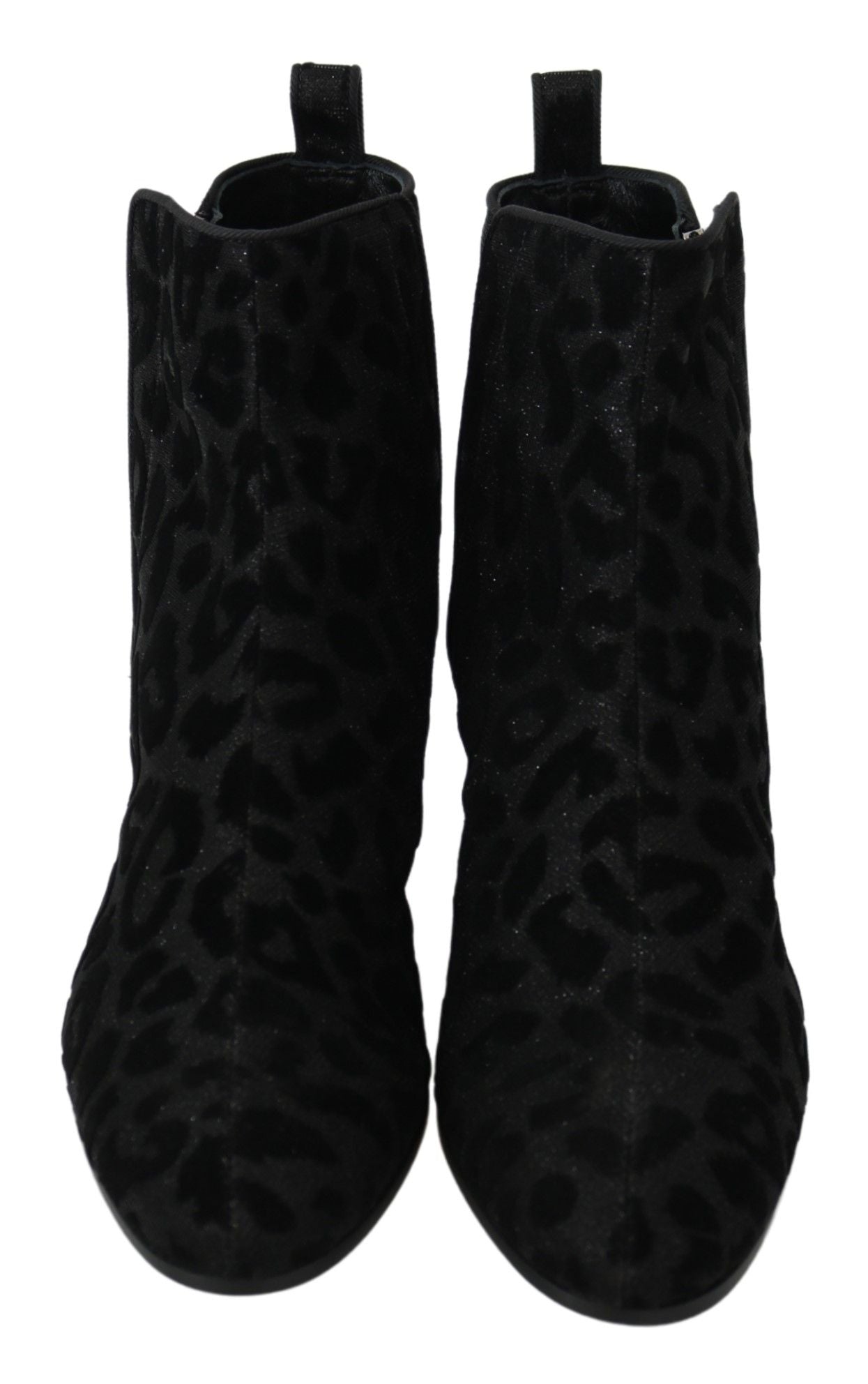 Elegantes botas cortas con estampado de leopardo negro