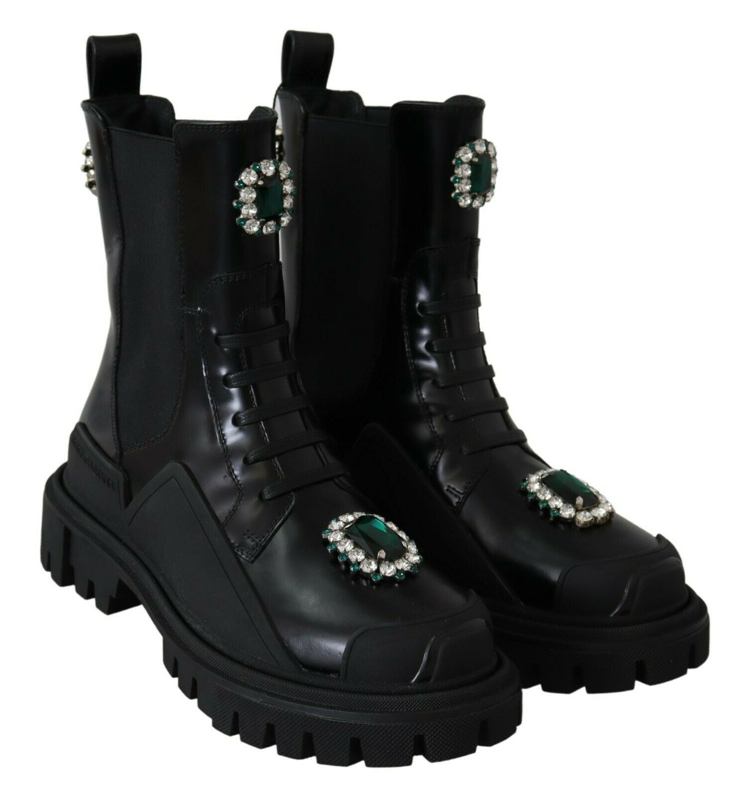 Elegantes botas militares de cuero negro con detalle de cristales