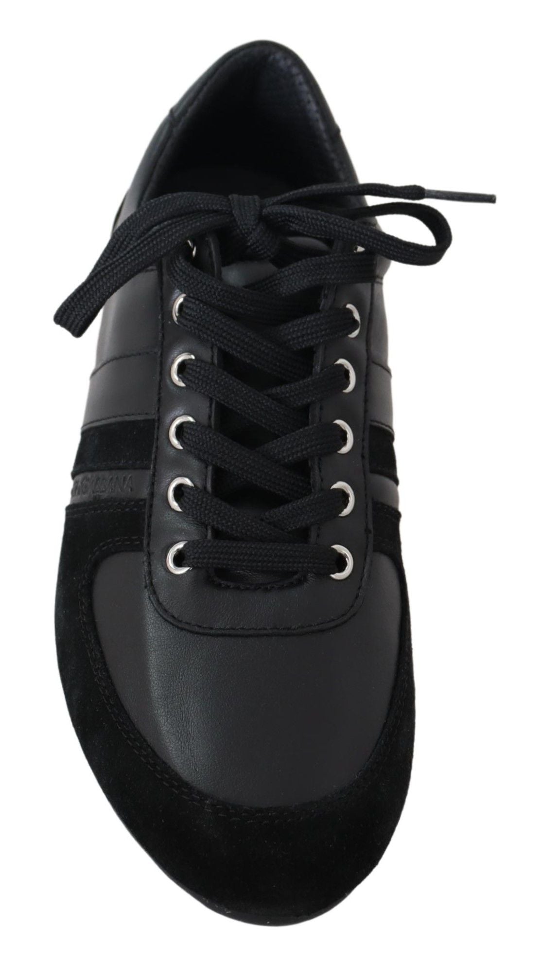 Elegantes zapatillas deportivas de cuero negro