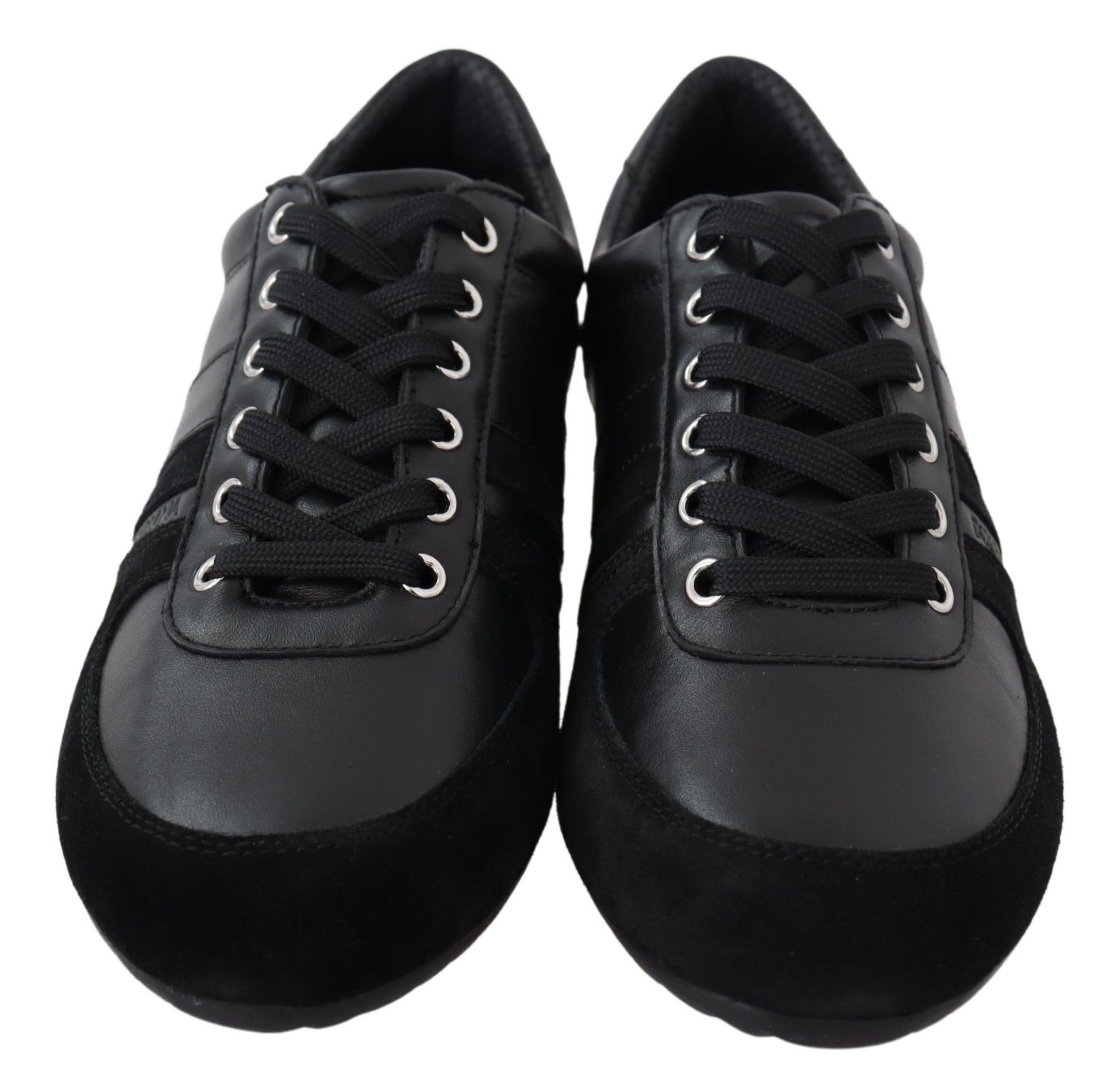 Elegantes zapatillas deportivas de cuero negro