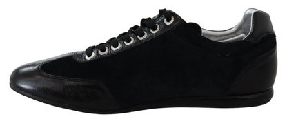 Elegantes zapatillas deportivas de cuero negro