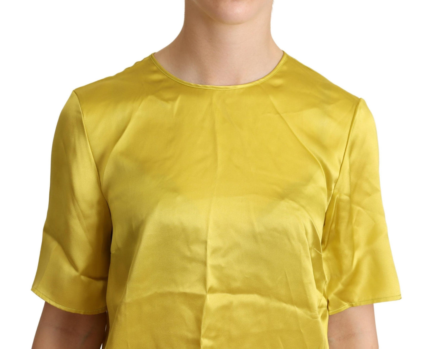 Geel zijden blouse-T-shirt met korte mouwen