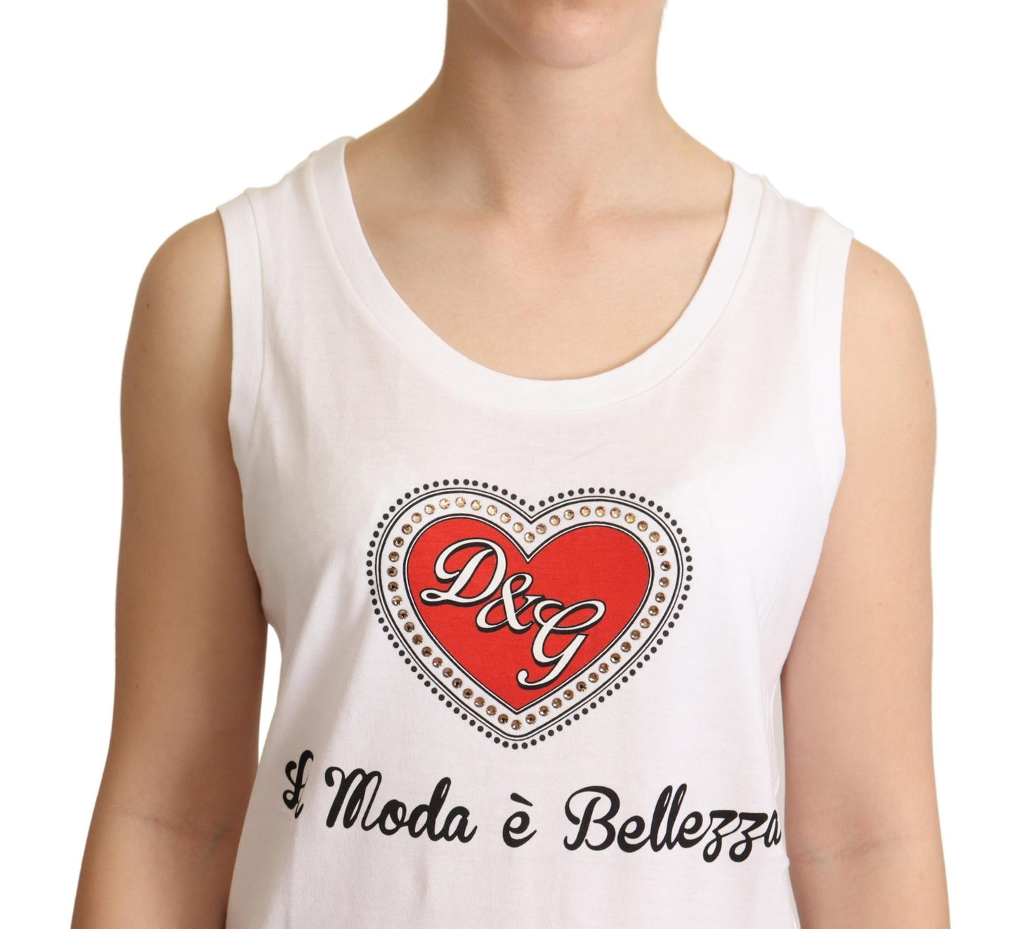 Camiseta sin mangas blanca con corazón adornado con cristales