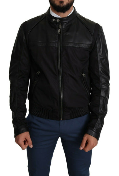 Elegante bomber negro con detalles en cuero