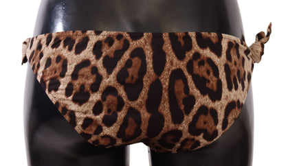 Braguita de bikini elegante con estampado de leopardo