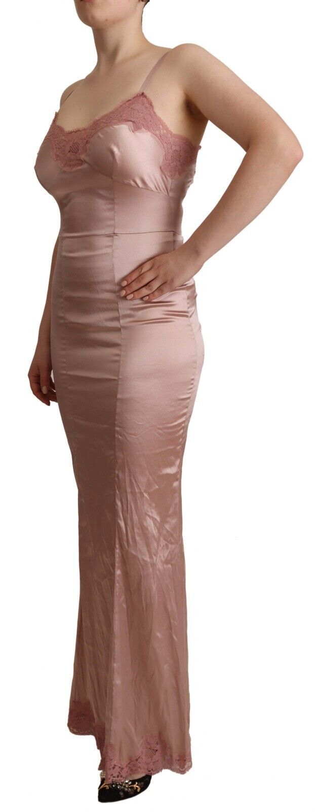 Vestido maxi ajustado de encaje rosa elegante