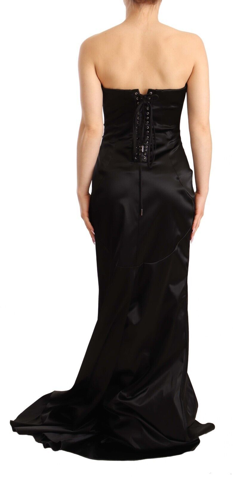 Elegante vestido negro de sirena sin tirantes