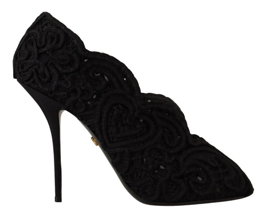 Elegantes tacones de aguja de encaje negro