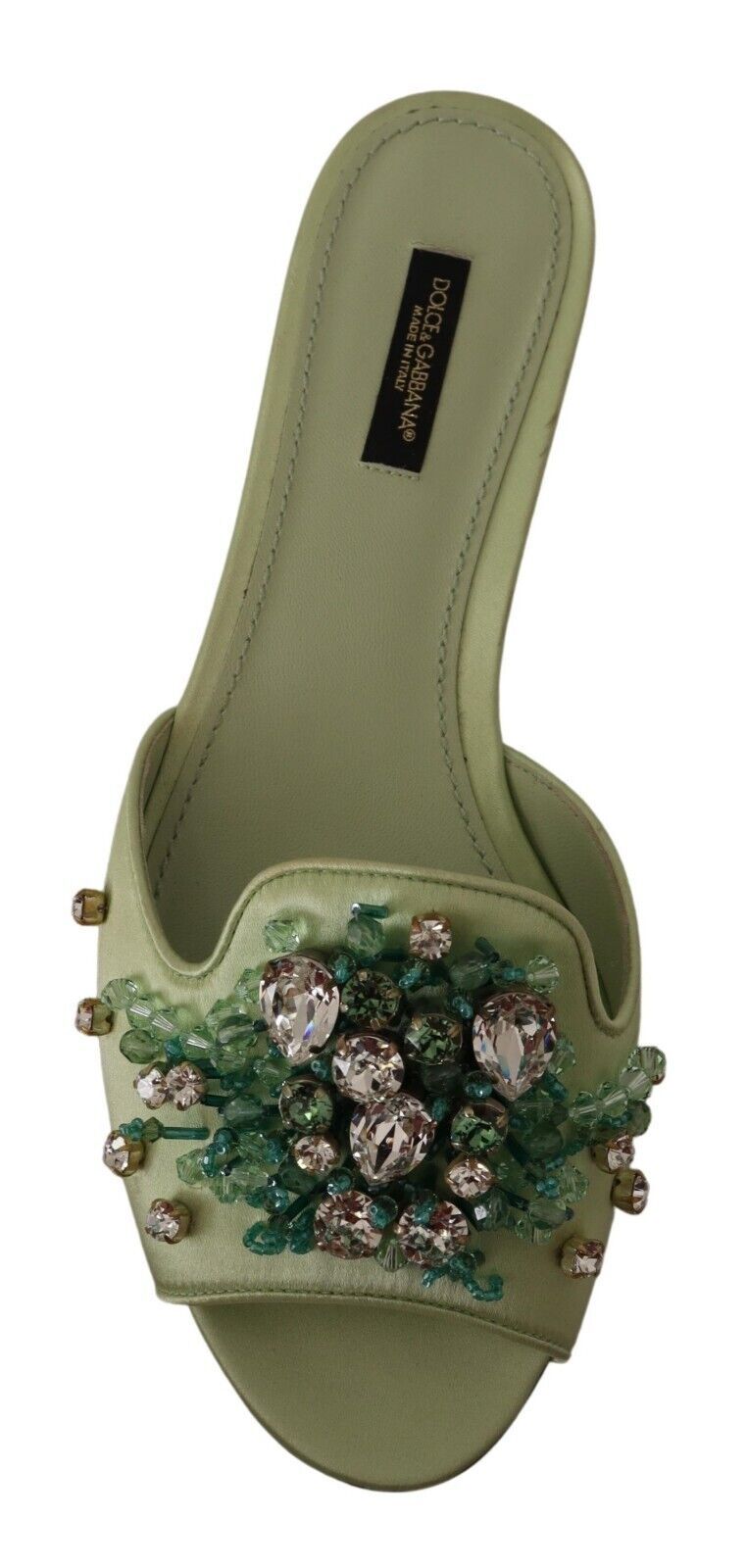 Elegantes chanclas de cuero verde con adornos de cristales