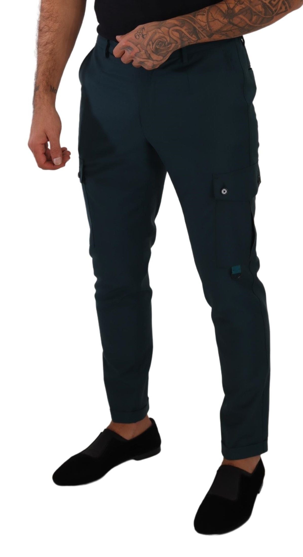 Pantalones cargo de lana ajustados y elegantes