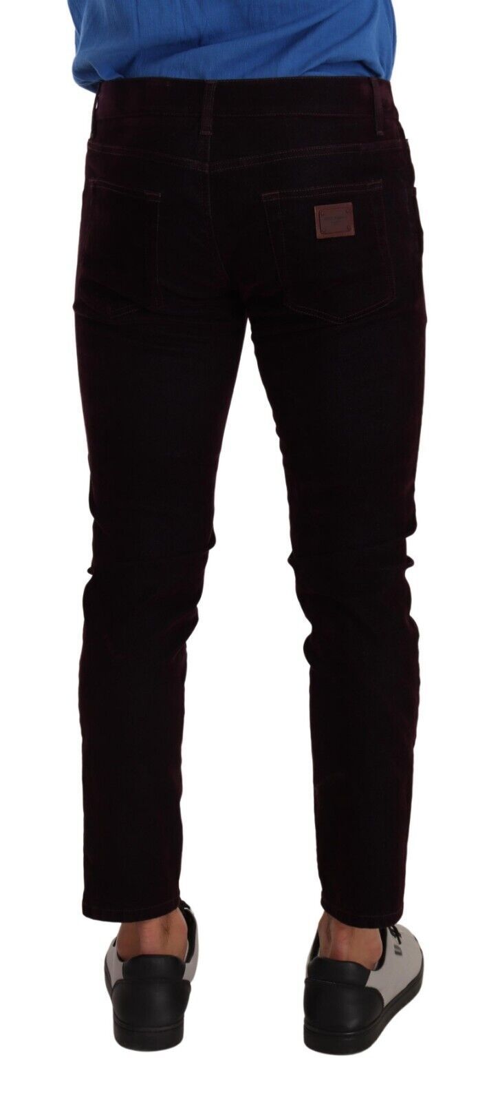 Elegante bordeauxrode slim-fit denim