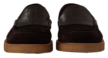 Elegante suède krokodillenloafers in bruin