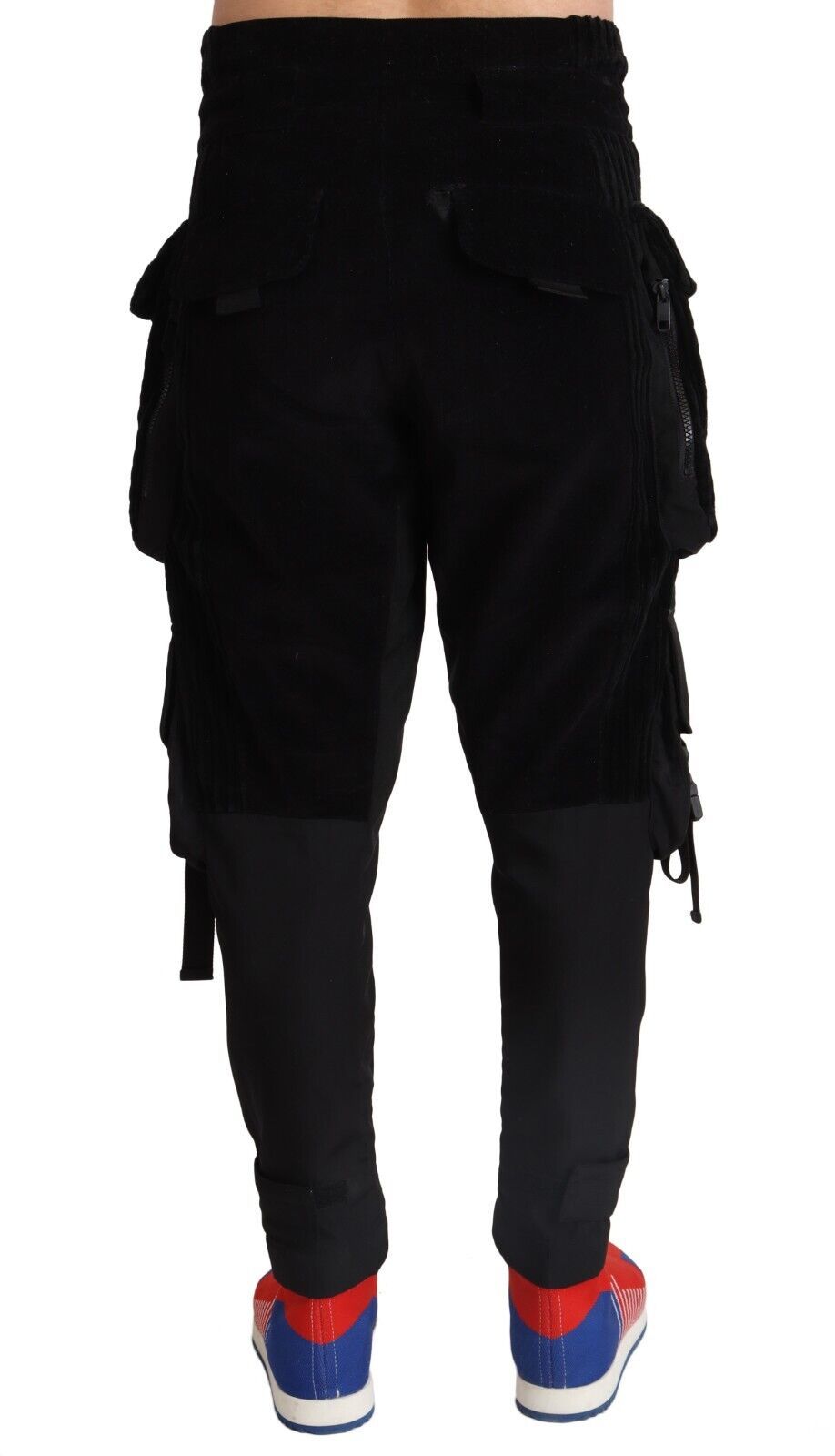 Elegantes pantalones cargo de pana negros