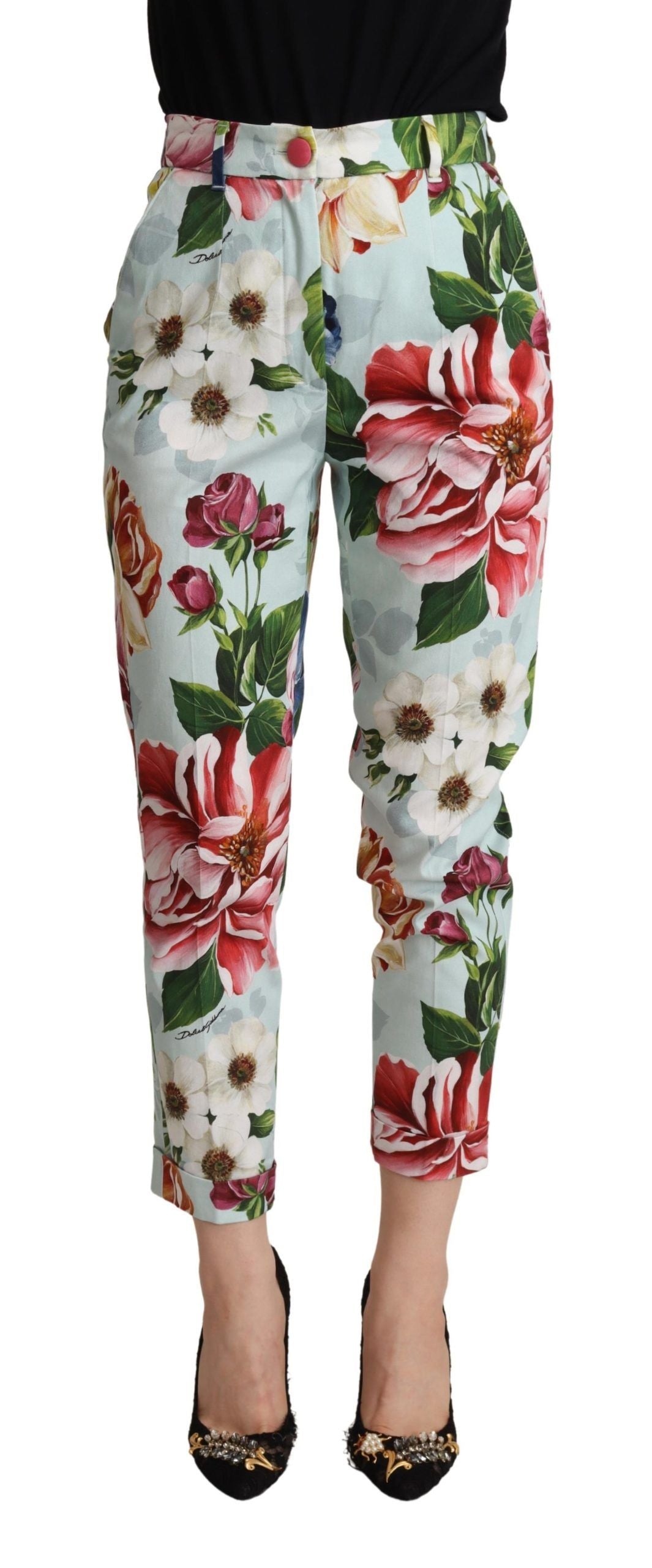 Eleva tu elegancia con pantalones cónicos florales