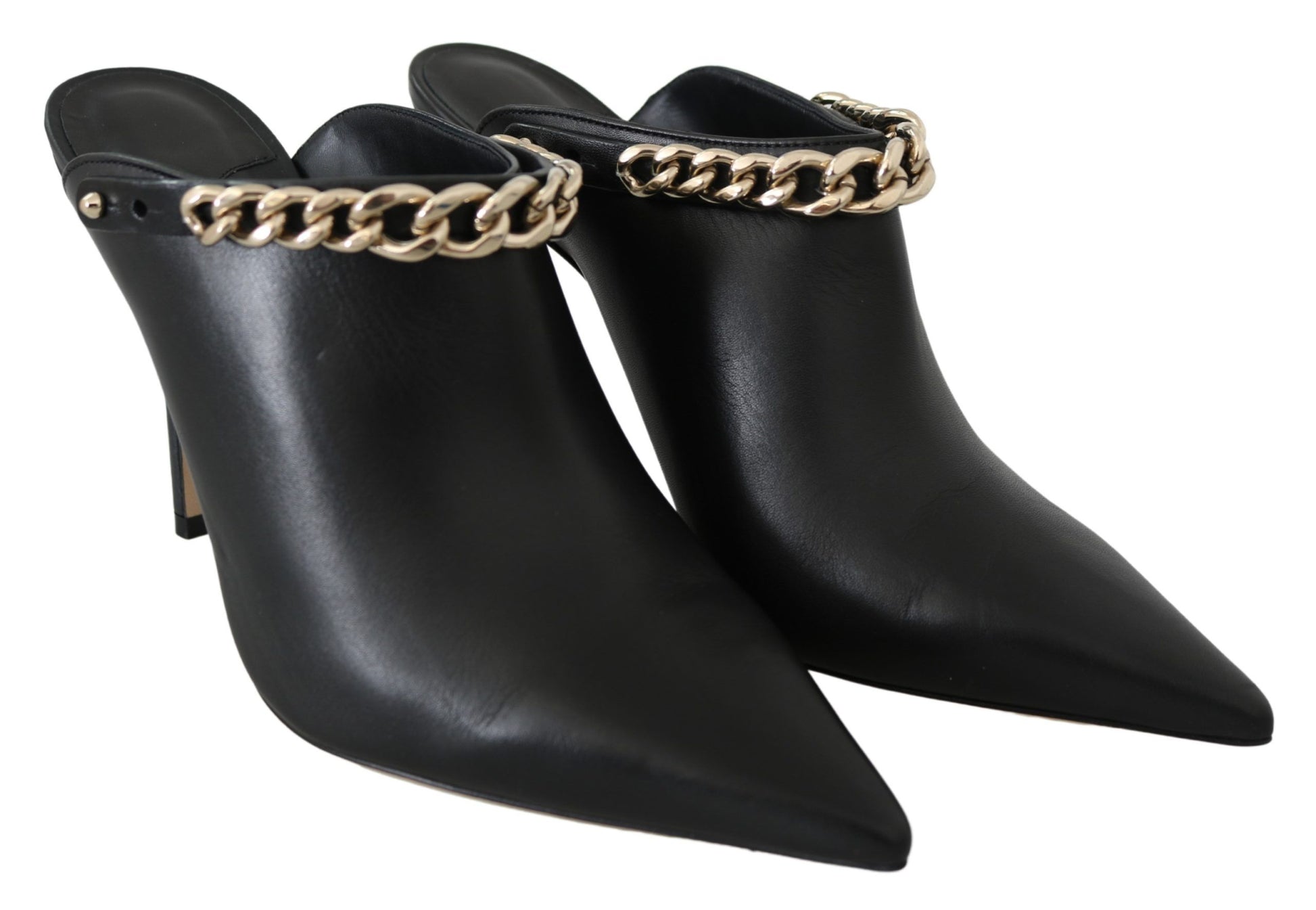 Elegantes zapatos de tacón de cuero negro dorado