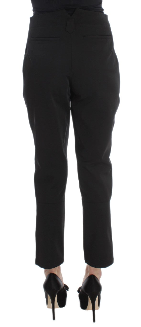 Elegant Cropped Capri Pants in Black