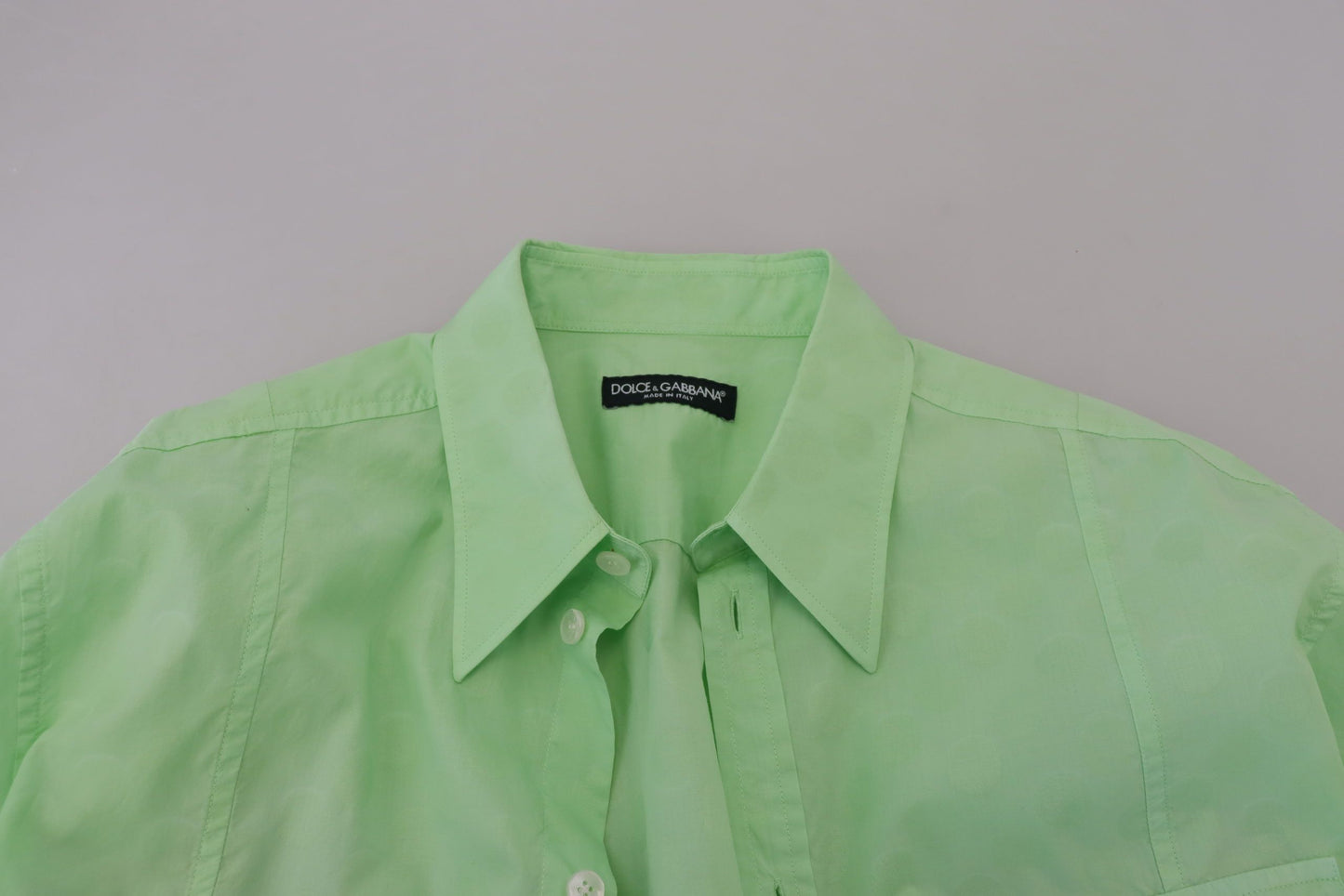 Camisa casual con botones, corte slim, verde menta