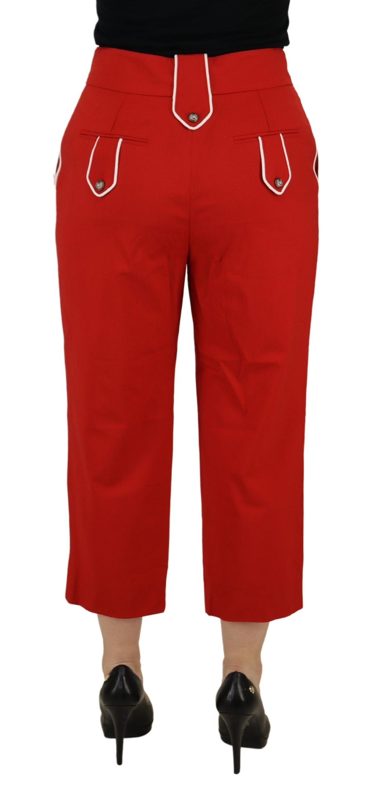 Elegantes pantalones cortos rojos de cintura alta