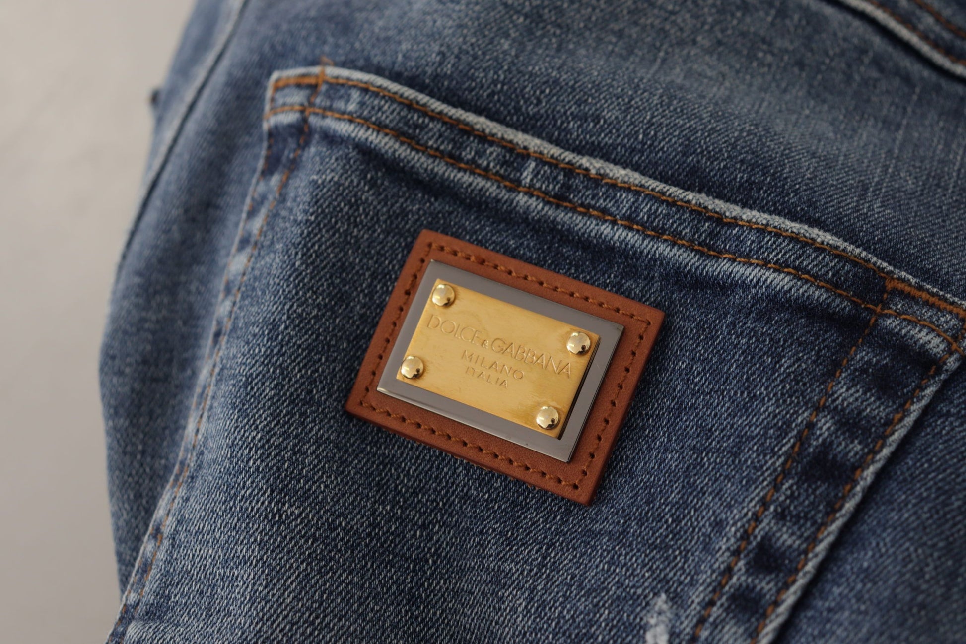 Jeans ajustados de diseñador de cintura alta en azul