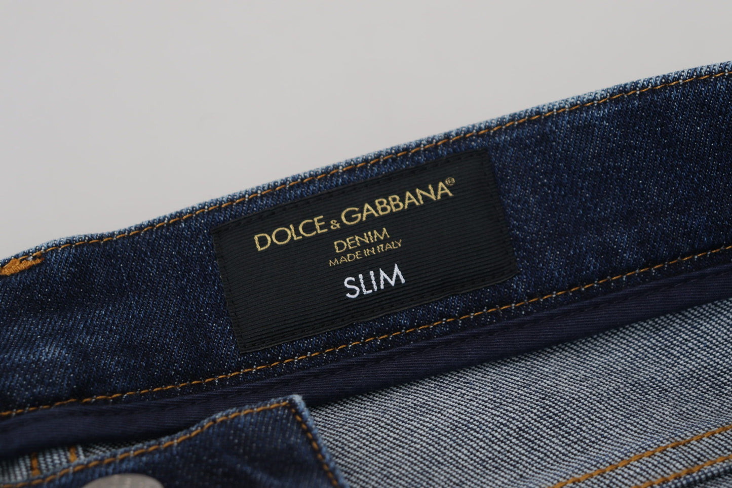 Chique slim-fit Italiaanse denimsensatie