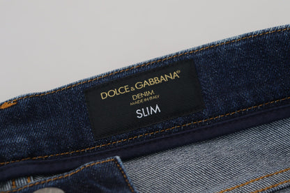 Sensación del denim italiano de corte slim chic