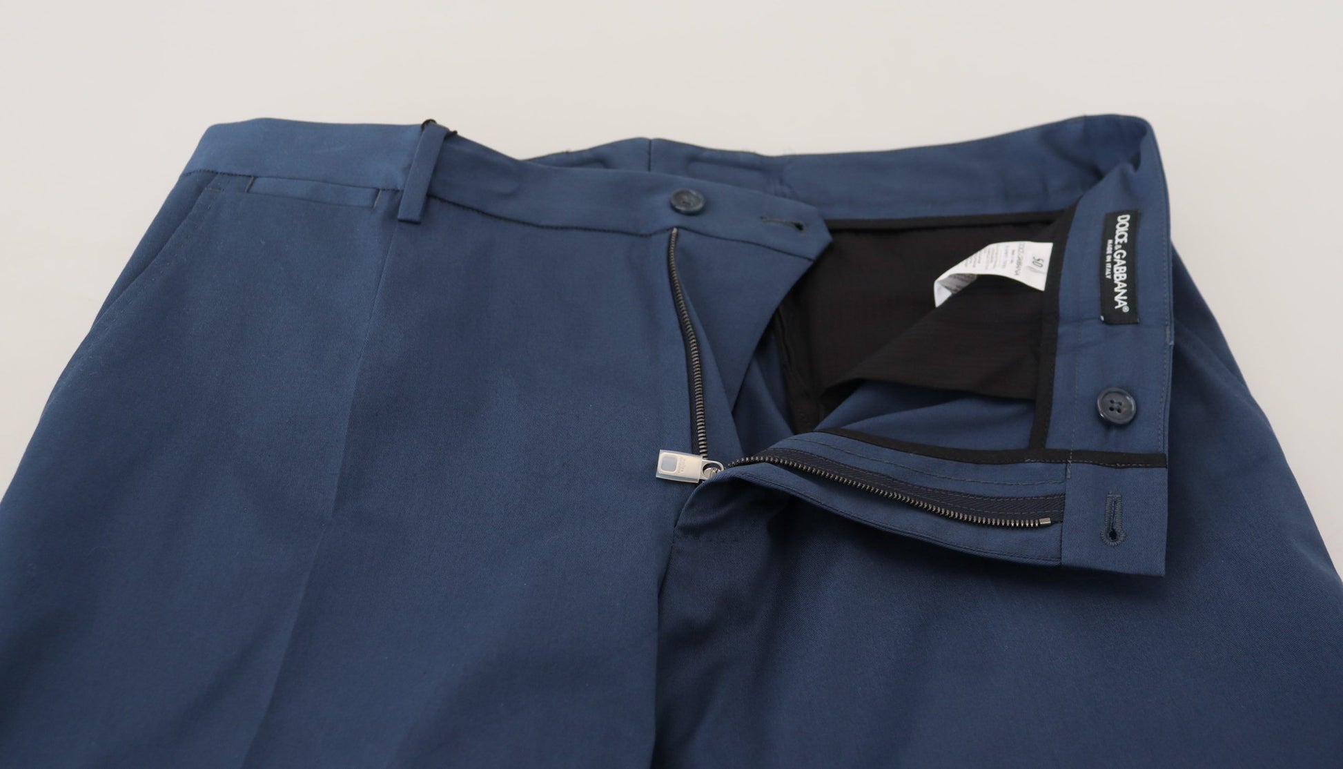 Chinos elegantes de corte slim en azul