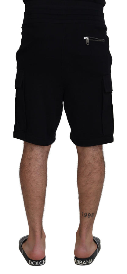 Breng uw zomer naar een hoger niveau: klassieke zwarte bermudashorts