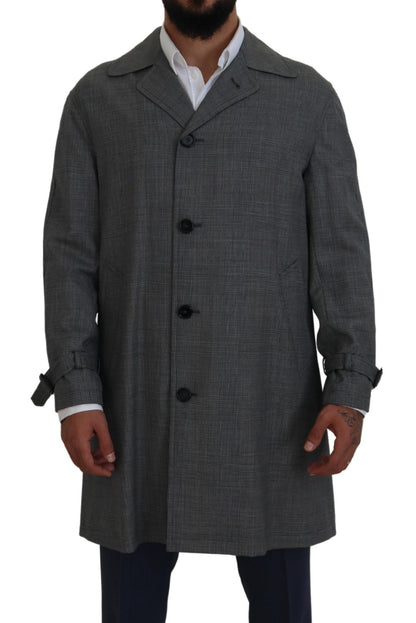 Elegante gabardina a cuadros gris