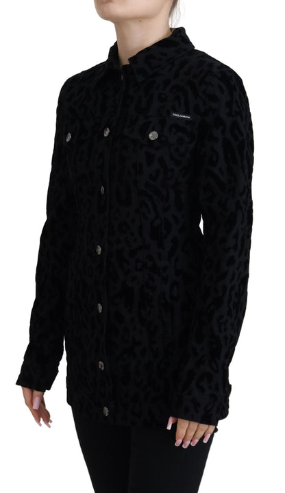 Chaqueta vaquera elegante con estampado de leopardo