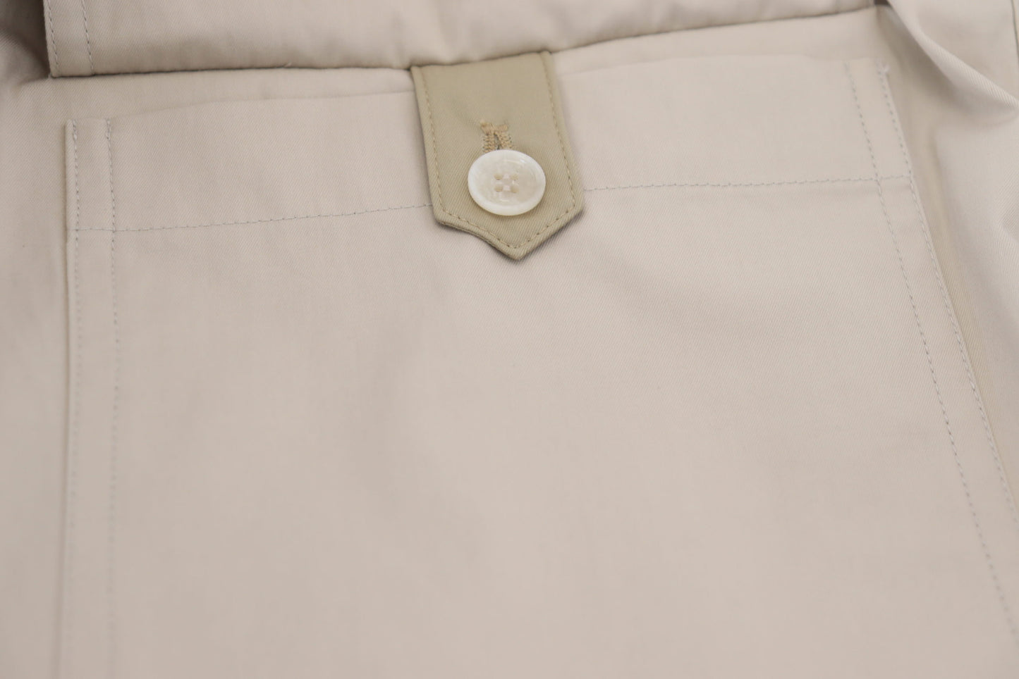 Pantalón elegante de algodón beige