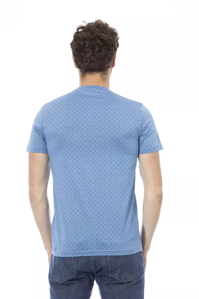 Elegante Camiseta de Algodón Celeste con Estampado