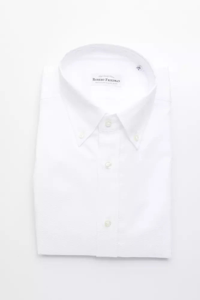 Elegante camisa blanca con botones de algodón