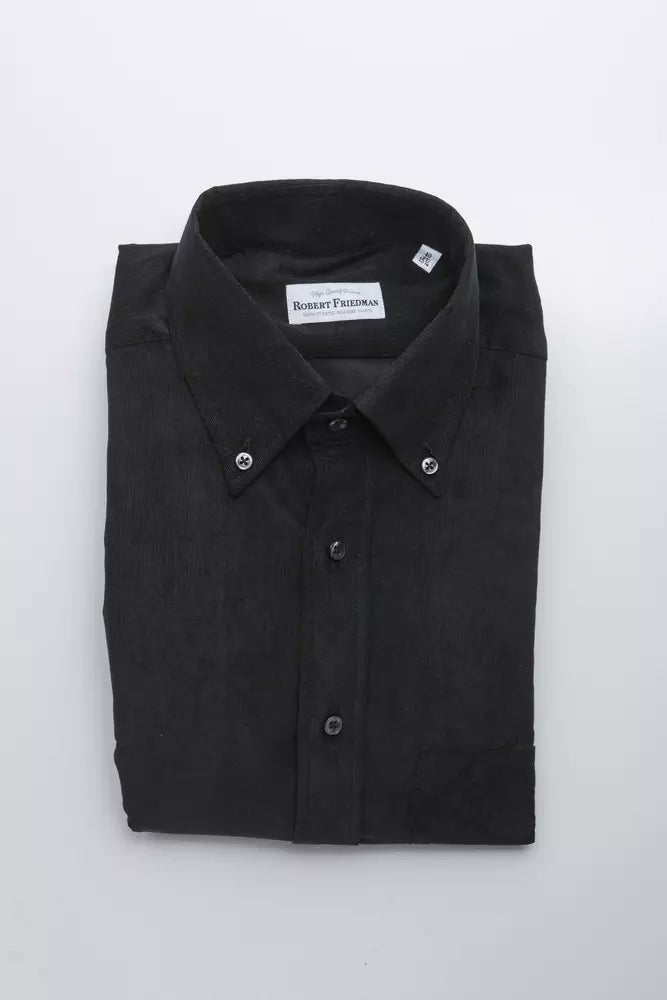 Elegante camisa negra de algodón con botones