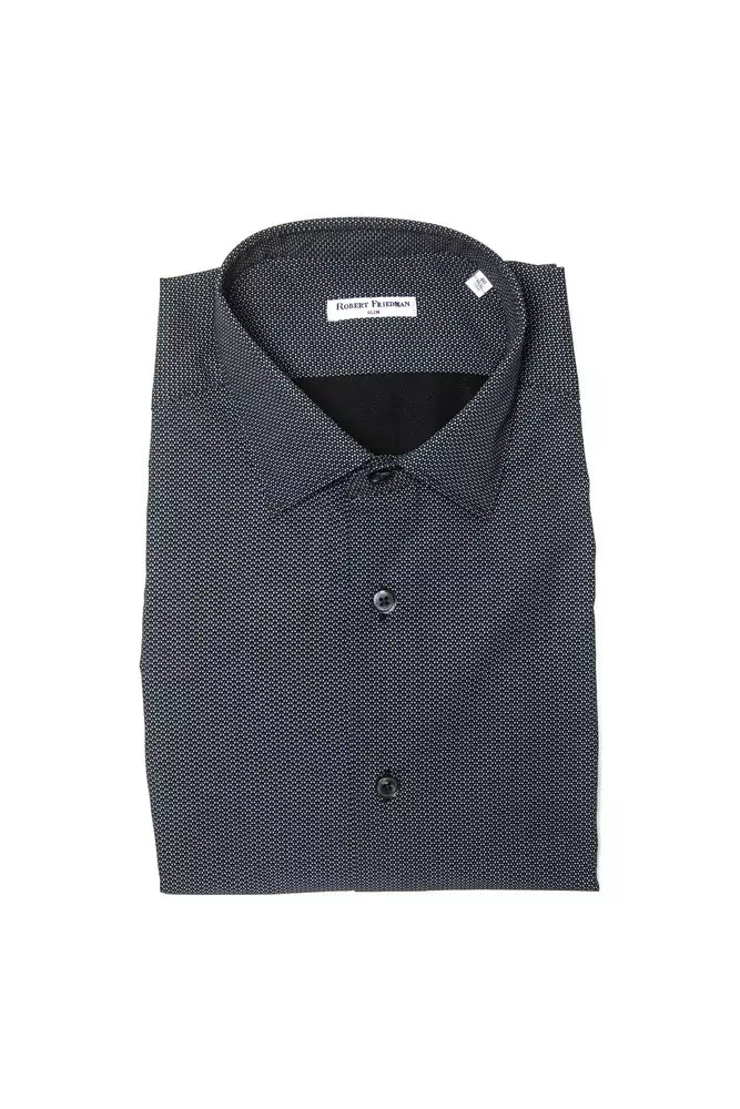 Camisa elegante de algodón negra con cuello ajustado