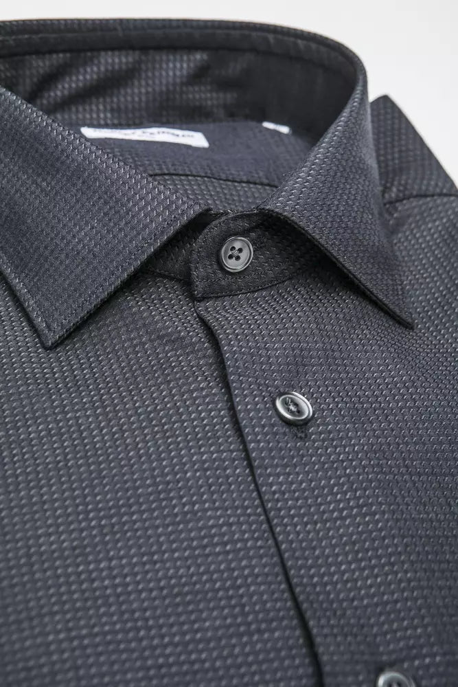 Camisa elegante con cuello ajustado en mezcla de algodón negra