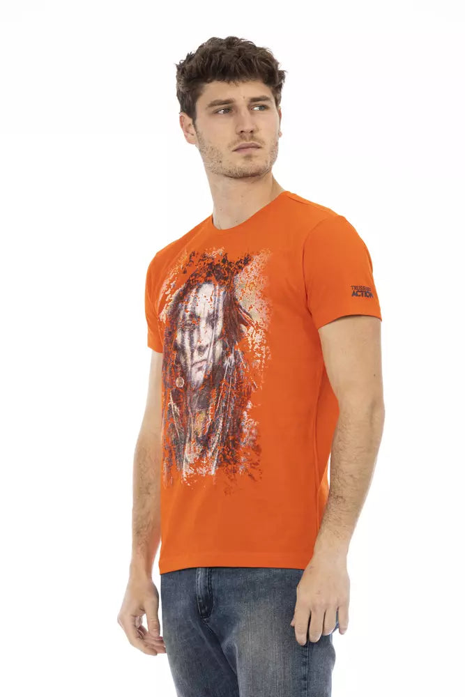 Elegante camiseta naranja de manga corta con estampado frontal