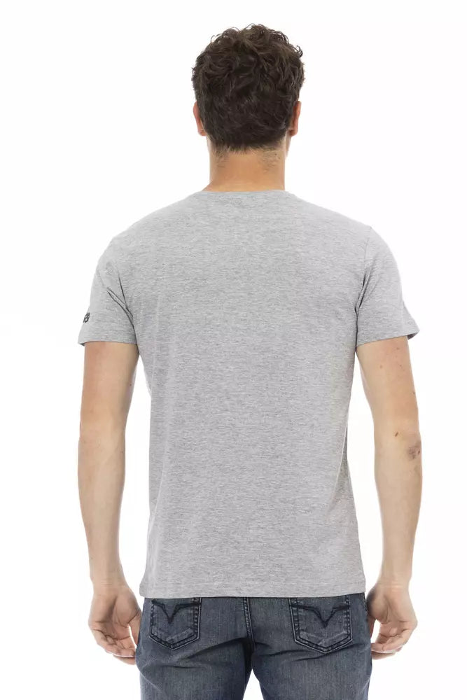 Elegante camiseta gris de manga corta con cuello redondo