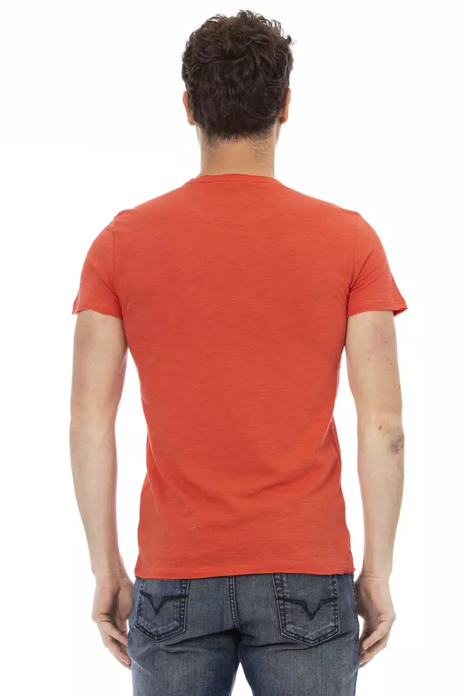 Strak rood T-shirt met ronde hals en print op de voorkant