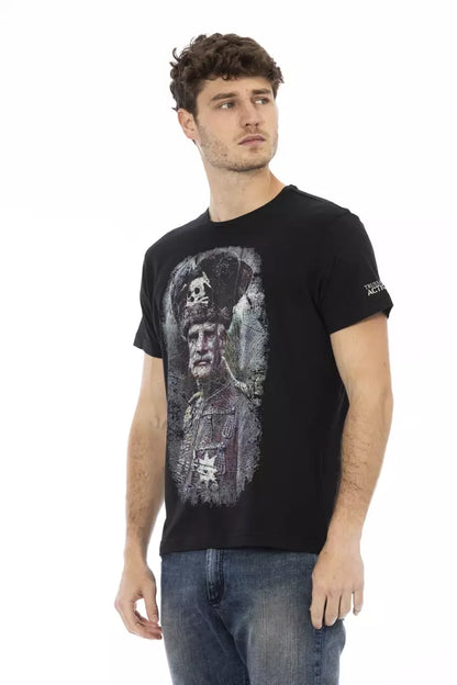 Elegante camiseta gráfica negra con estilo artístico