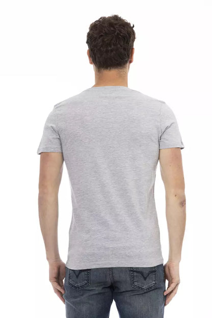 Camiseta gris sofisticada con estampado frontal elegante