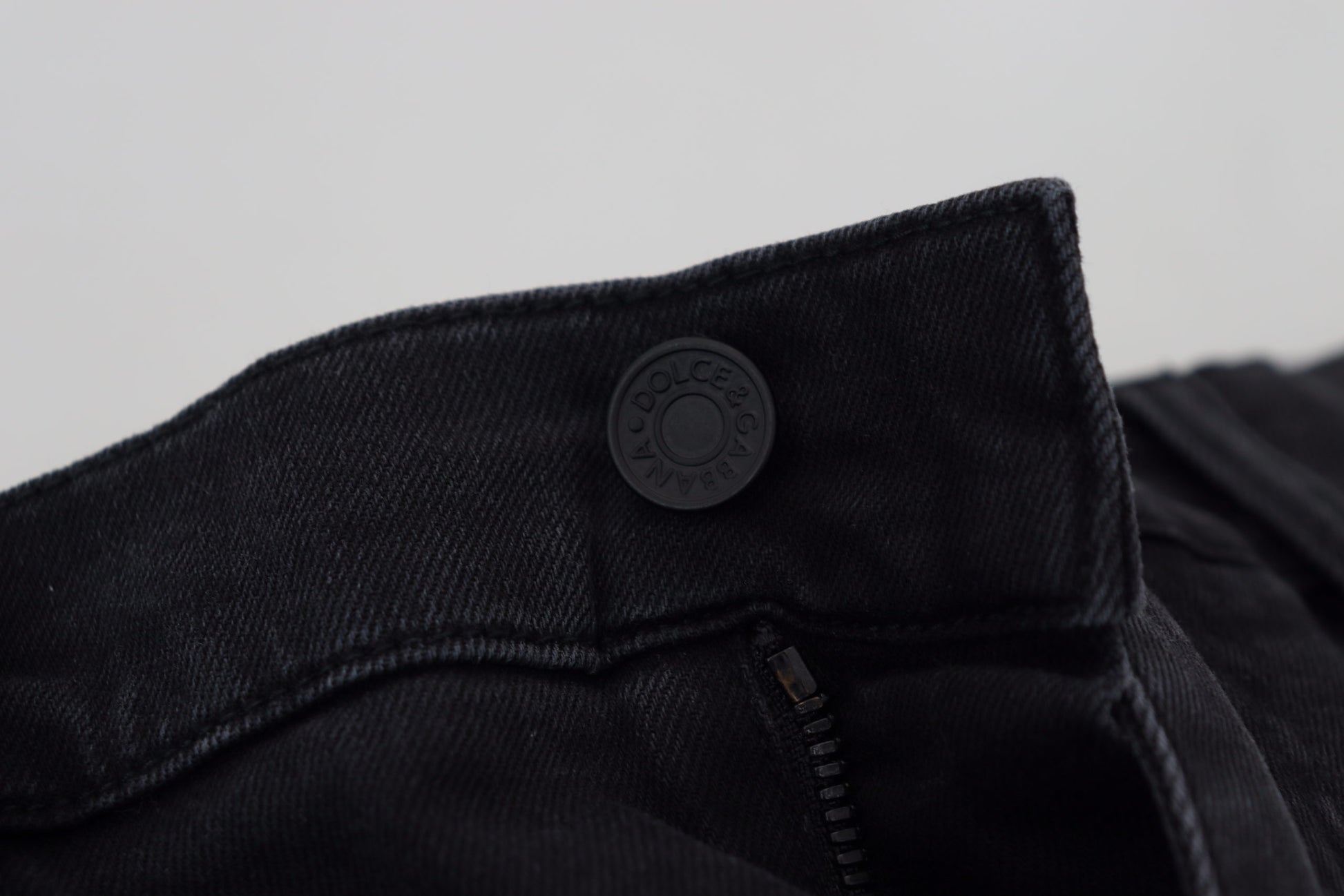 Zwarte katoenen denim jeans met patchborduurwerk