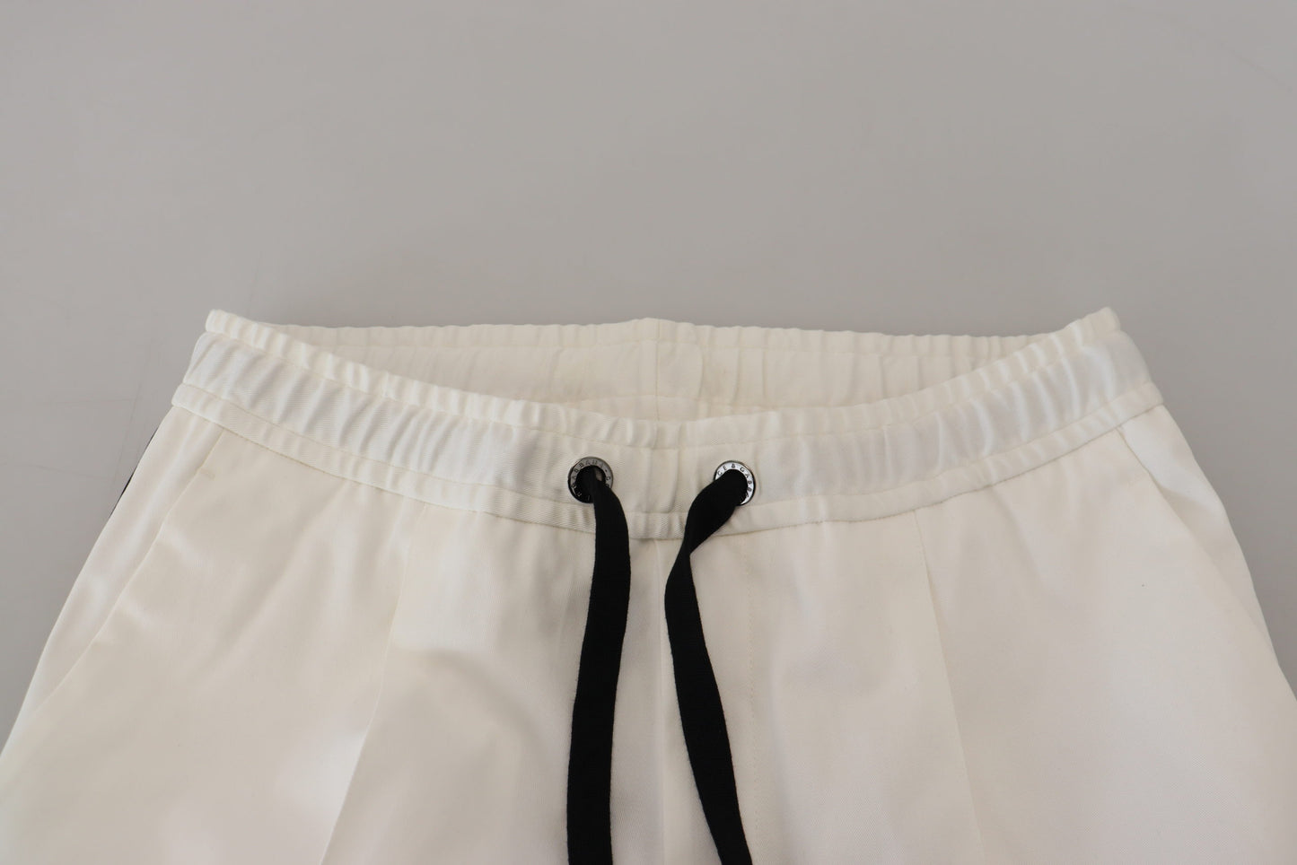 Elegantes pantalones jogger de algodón blanco