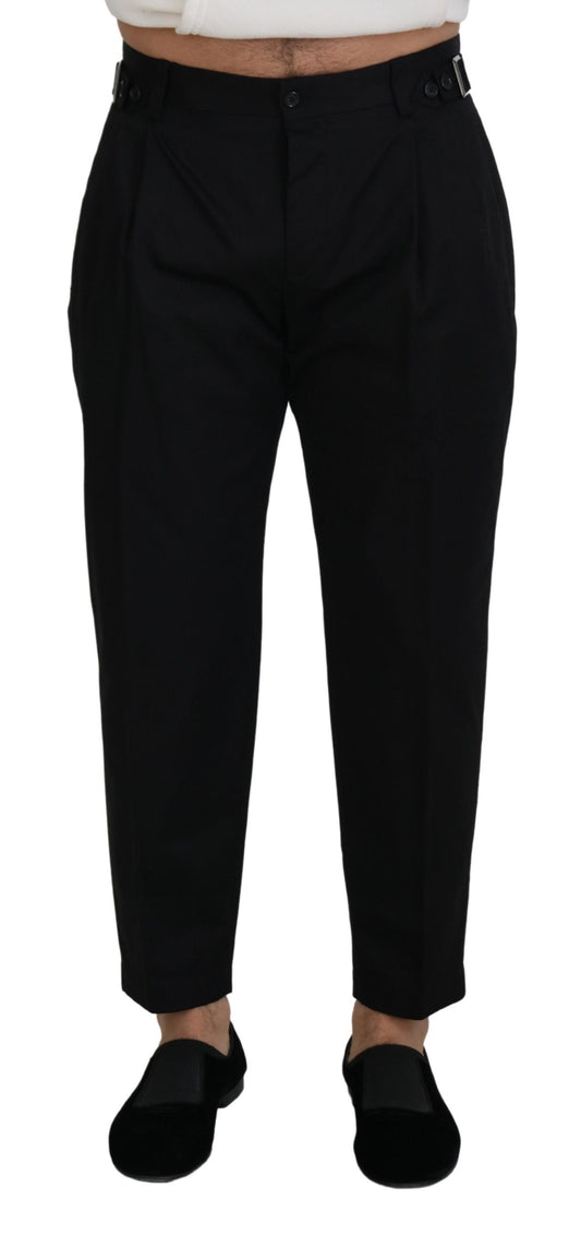 Elegantes pantalones negros de diseño italiano con hebilla lateral