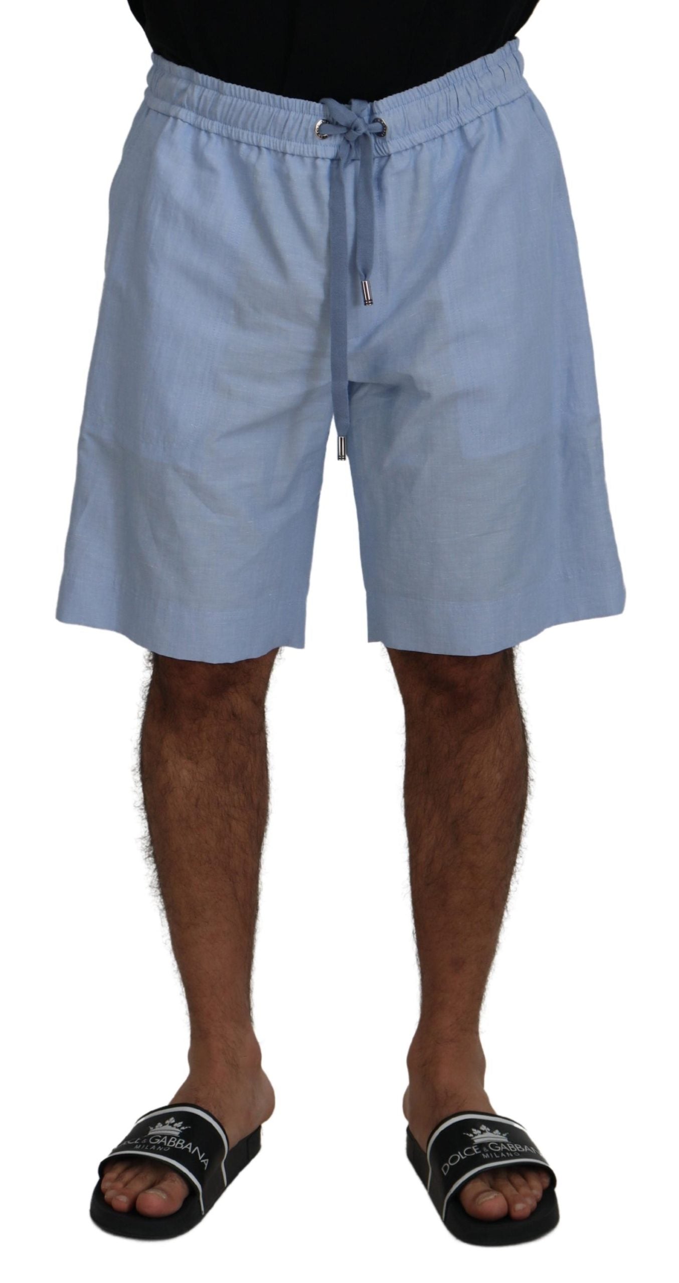 Elegantes pantalones cortos de verano de lino-algodón azul claro